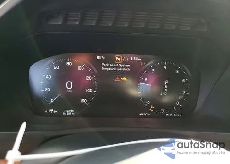 2021 Volvo Xc90 T6 Momentum z USA, uszkodzony, nr VIN YV4A221KXM1683820